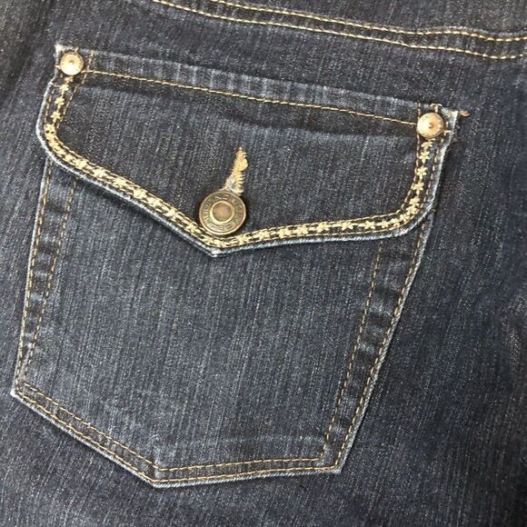 BANDOLINO BOHEME CAPRI JEANS WOMEN'S SIZE 8 STRETCH CUFFED HEM DARK WASH - Picture 9 of 11